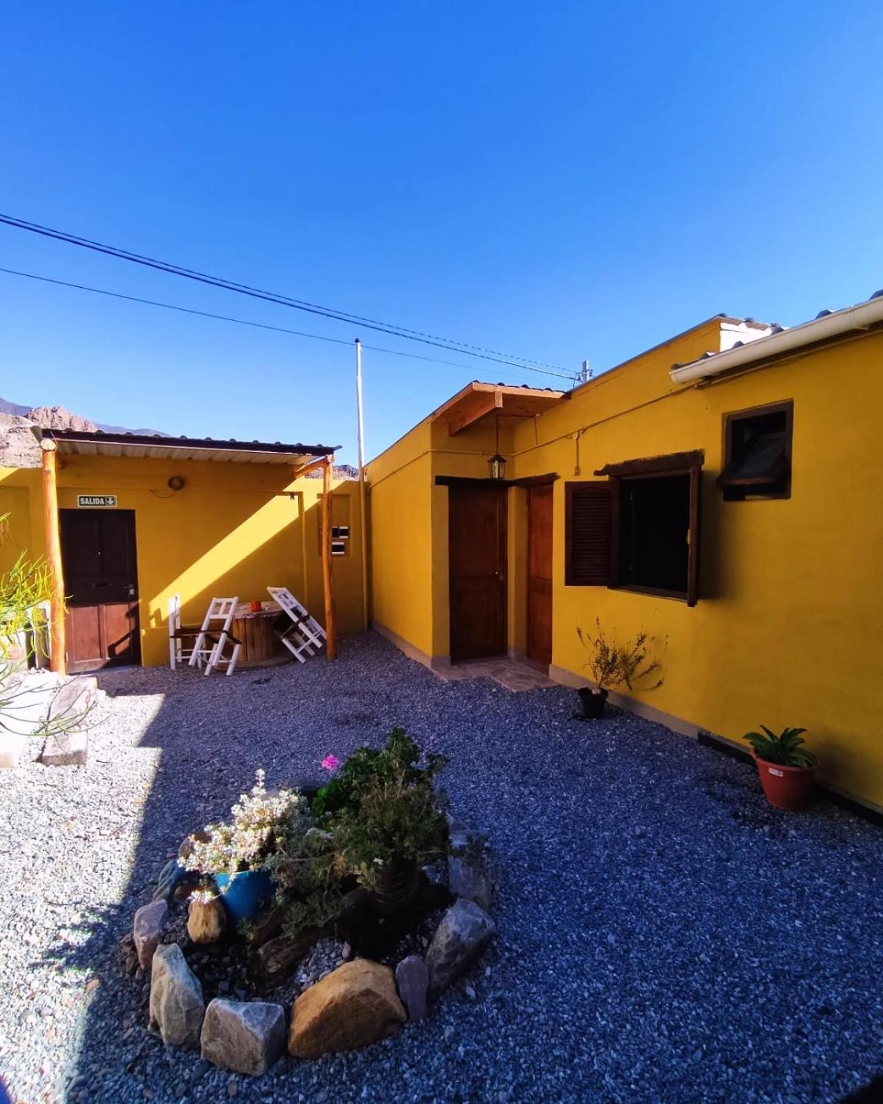 Retama Bed & Breakfast Tilcara Exterior photo